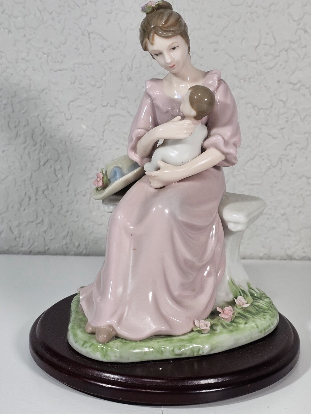 2003 Avon "Moments & Memories" porcelain figurine